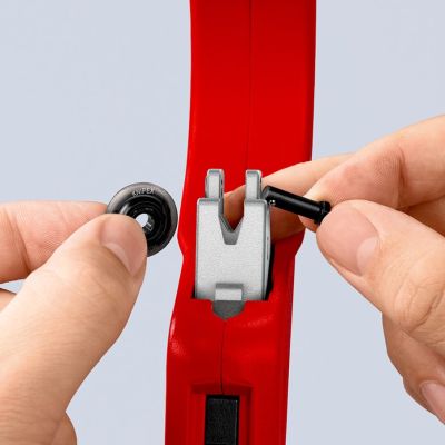 19. Knipex 90 31 03 BK hand pipe cutting tool Pipe cutter