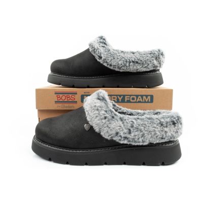 10. Skechers Cozy Blend slipper shoes for women, insulated slip-on sneakers