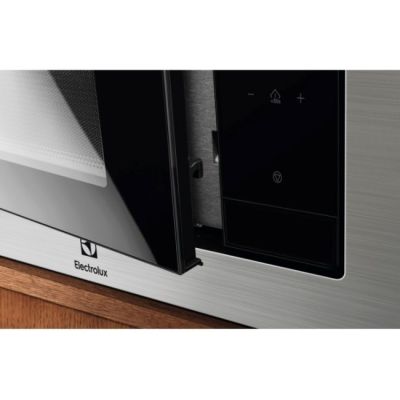 4. ELECTROLUX EMS4253TBX Microwave Oven