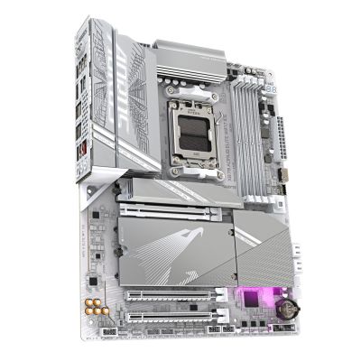 8. Gigabyte X870 AORUS ELITE WF7 ICE Motherboard