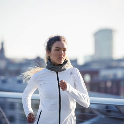 7. Reebok RRAC-10130GR Running Neck Warmer