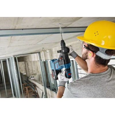 9. Bosch 0 611 910 00G Rotary Hammer 4350 RPM SDS Plus