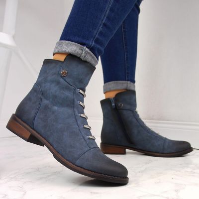 11. Women's ankle boots with decorations, insulated, blue, Jezzi