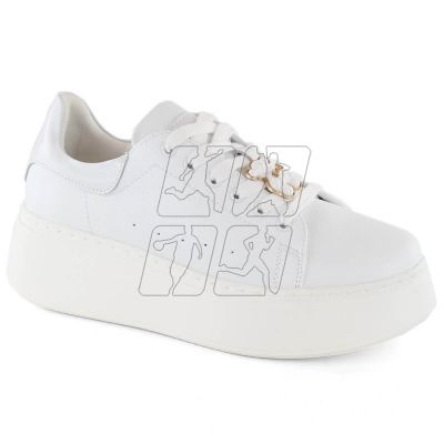 5. Leather platform shoes with a teddy bear Vinceza W JAN276B, white