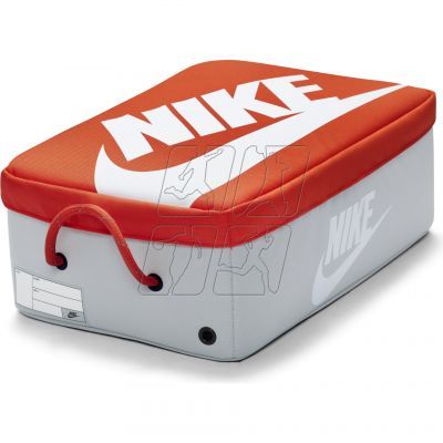 5. Nike DA7337 waist bag