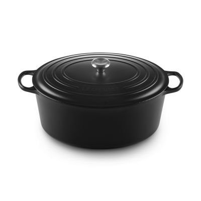 2. Le Creuset Signature Roaster Oval 40cm
