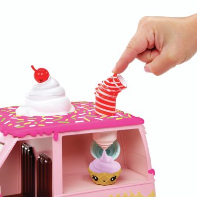 2. MGA Entertainment Yummiland Lipgloss Truck Doll Trailer