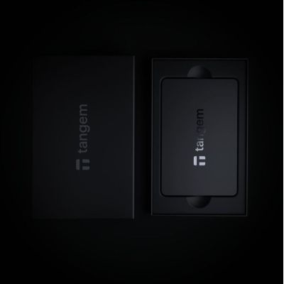 4. Tangem Wallet Cryptocurrency Wallet - 3 Cards
