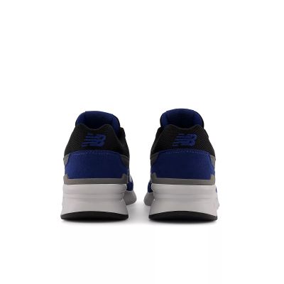 12. New Balance sports shoes M CM997HVE