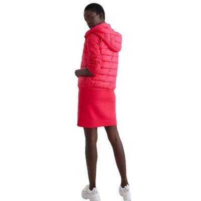 9. TOMMY HILFIGER WOMEN'S HOODED SLEEVE