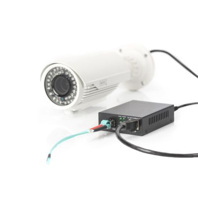 9. Gigabit PoE Media Converter, RJ45 / SFP, PSE