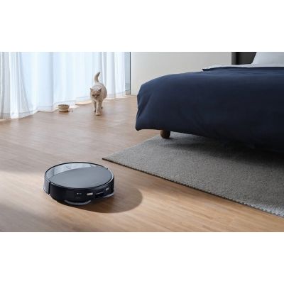 39. Roborock Saros 10R Robot Vacuum Cleaner (Black)