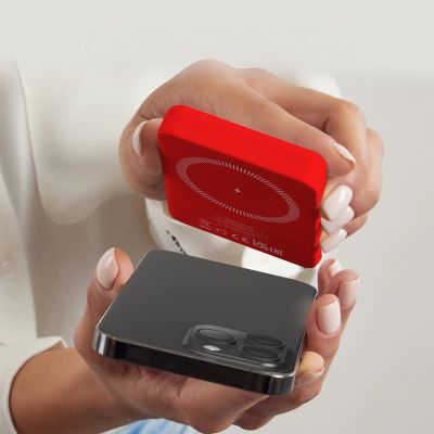 6. Powerbank SBS TEBB5000MAG1CR 5000 mAh compatible with MagSafe - red