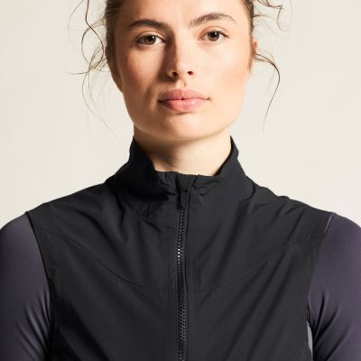 7. Women's ENDUR LIGHT WIND VEST W