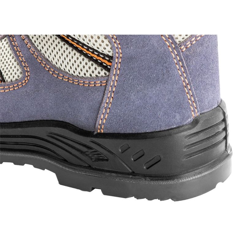 3. NEO tools 82-040 safety shoes