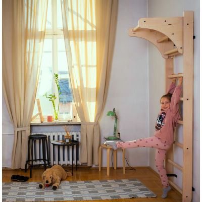 23. BENCHK 111 WOODEN PULL-UP BAR
