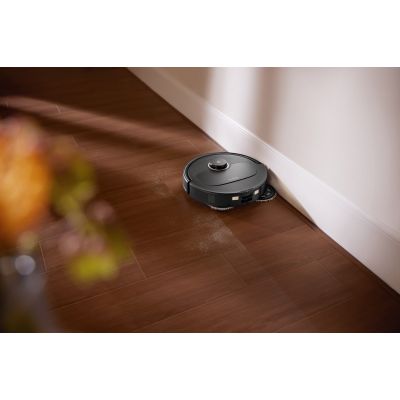 22. Roborock Qrevo 5AE black cleaning robot