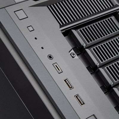 10. SilverStone Silverstone SST-CS382 Case