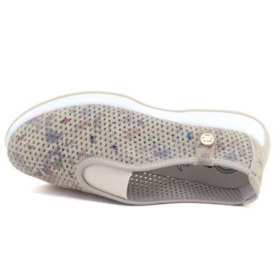 3. Women's leather openwork shoes, beige, Jezzi 26PB32-60