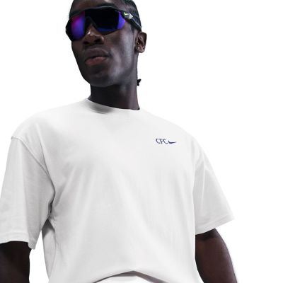 3. Nike Chelsea FC Peak T-shirt IB3890-030