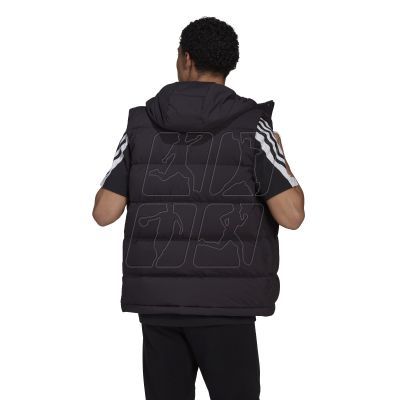 2. Adidas Helionic Vest M HG6277