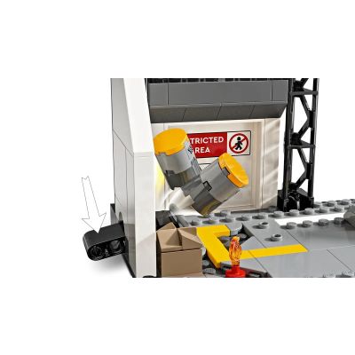 6. LEGO MARVEL SUPER HEROES 76314 Captain America: Civil War Battle