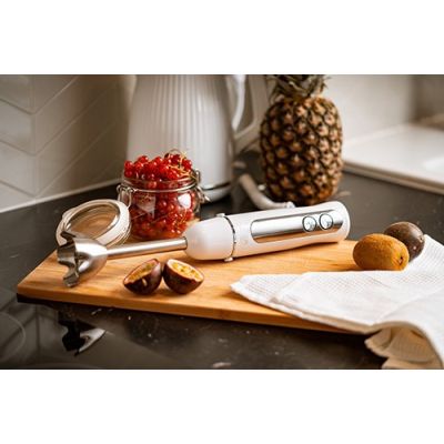 8. ADLER AD 4625w Hand Blender