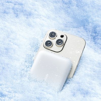 13. Joyroom JR-W020 Powerbank 20W 10000mAh MagSafe + USB-C - USB-C cable 0.25m - white