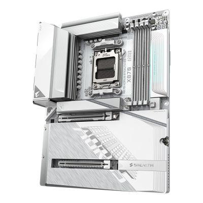 6. GIGABYTE X870 AORUS STEALTH ICE AMD X870 AM5 ATX Socket