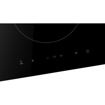5. AMICA PI3520U Induction Hob