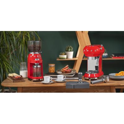 28. Smeg CGF11RDEU Coffee Grinder 150W Red
