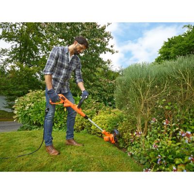 5. Black & Decker BESTA525-QS Brush Cutter/Trimmer 25cm 450W Electric Orange