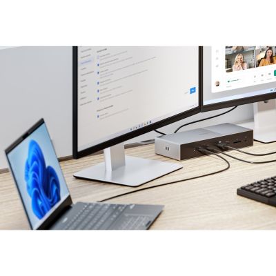 42. Kensington SD5000T5 EQ Thunderbolt 5 Docking Station with Triple 4K and PD 140W - Windows/macOS