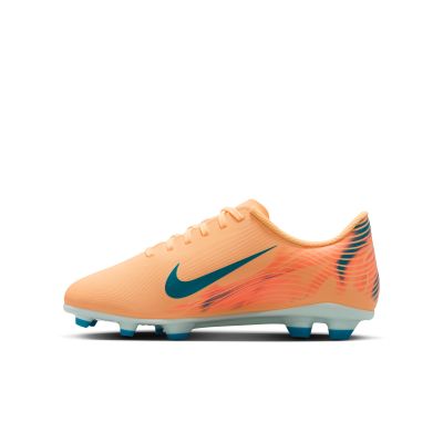 2. Nike Junior Mercurial Vapor 16 Club Kylian Mbappé FG/MG Football Boots FQ8288-801