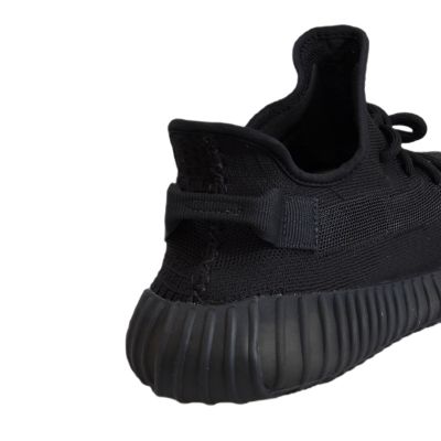 5. Adidas Yeezy Boost 350 V2 Onyx Men's Sneakers (2022/2023) - HQ4540