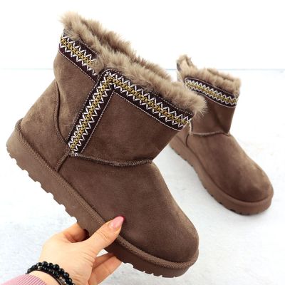 9. Women's brown suede snow boots Potocki 06303
