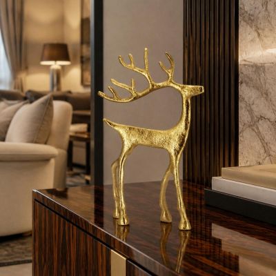 5. DECORATIVE METAL REINDEER 21x40CM GOLD