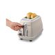 3. DeLonghi Icona Vintage CTOV 2103.BG Toaster (900W; beige)