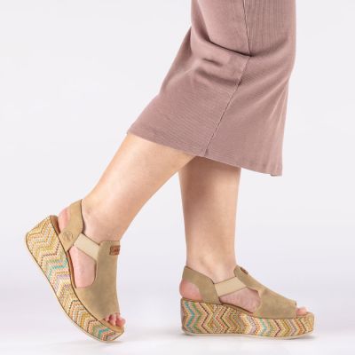 6. Women's beige wedge sandals Rieker 69472-60