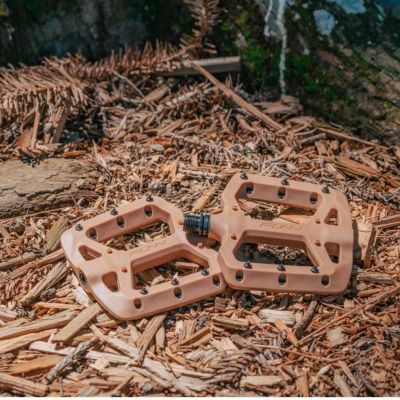 2. FUNN TAIPAN pedals brown