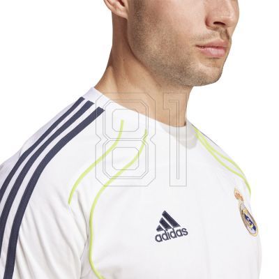 3. Adidas Real Madrid Ubp T-shirt M JF2591