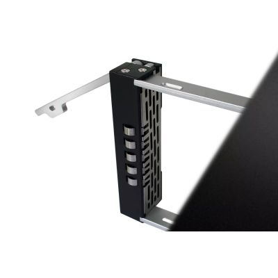 4. IcyDock Mounting Plate 5x8.9cm SATAI-III in 3x5.25" MB155SP-B bk