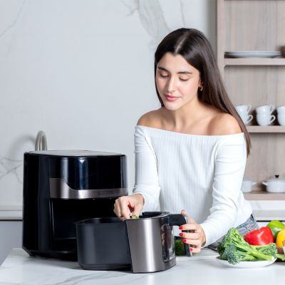 13. Black+Decker Air Fryer BXAF6500E