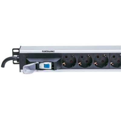 8. INTELLINET VERTICAL RACK POWER STRIP 12 GN