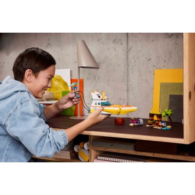 6. LEGO Sonic 76997 Tails' Boat Adventure