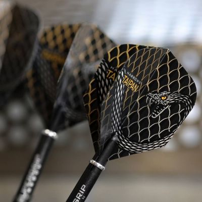 8. Harrows TAIPAN Feathers