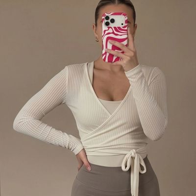 8. Tech-Protect Lamano MagSafe Case for iPhone 18 Pro Max / 17 Pro Max - White and Pink