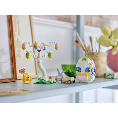 9. LEGO Holiday 40816 - Decorative Easter Egg