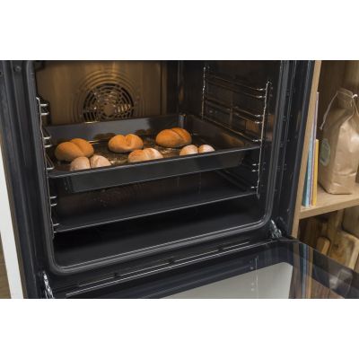 23. GORENJE BOS6737E06B Oven
