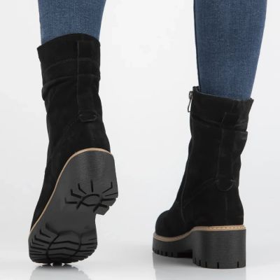 7. Women's leather ankle boots, ruffled, black, Filippo DBT6402